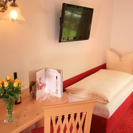 Pension Schweizerhaus Garni Weyarn Exterior foto