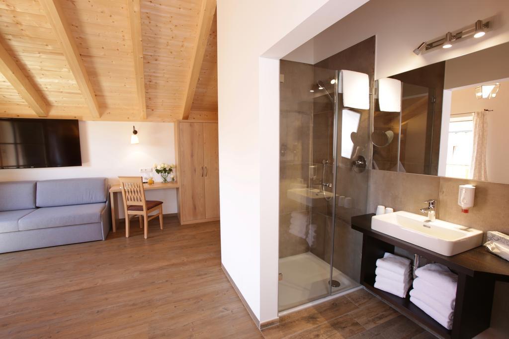 Pension Schweizerhaus Garni Weyarn Exterior foto