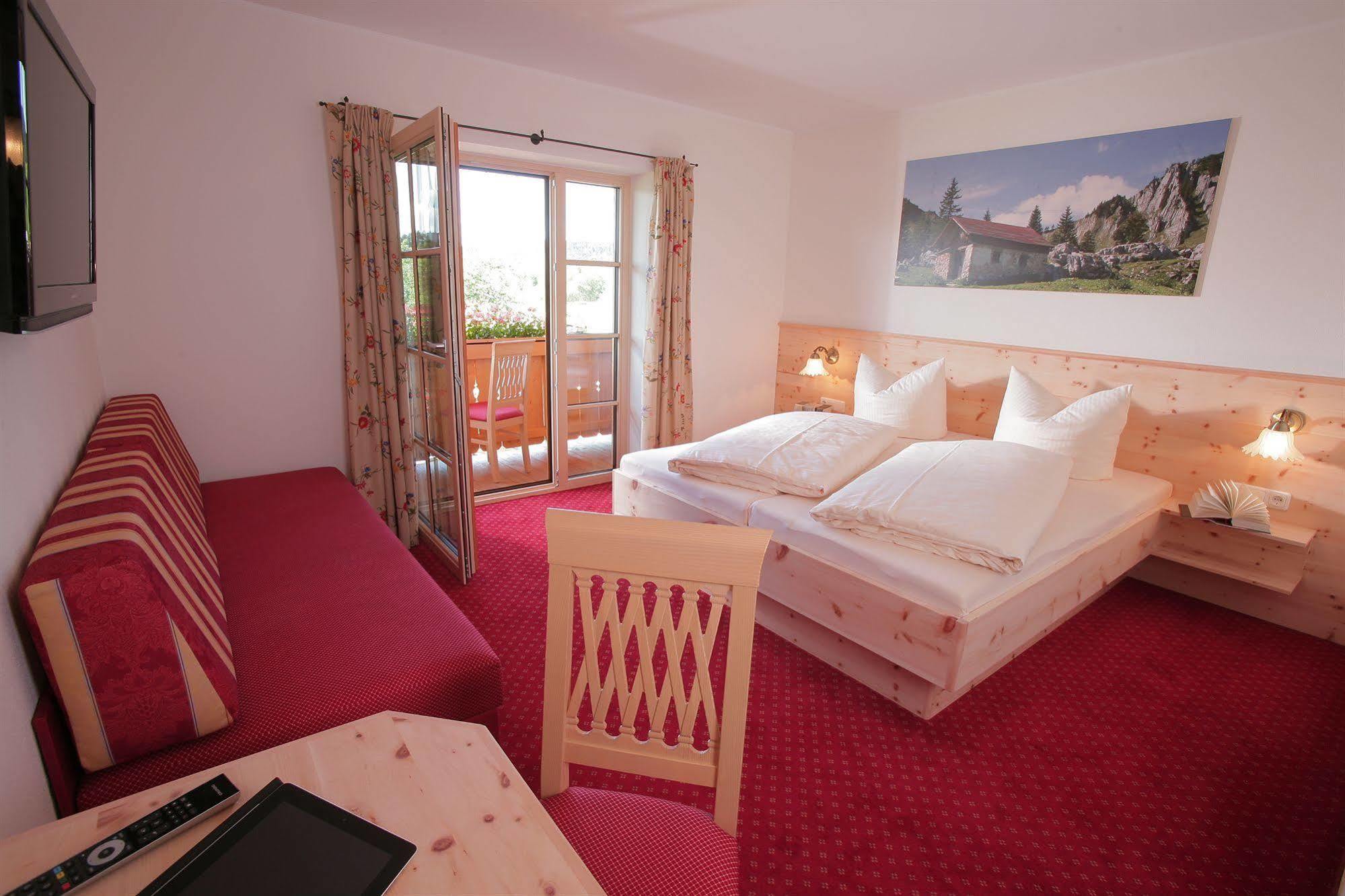 Pension Schweizerhaus Garni Weyarn Exterior foto